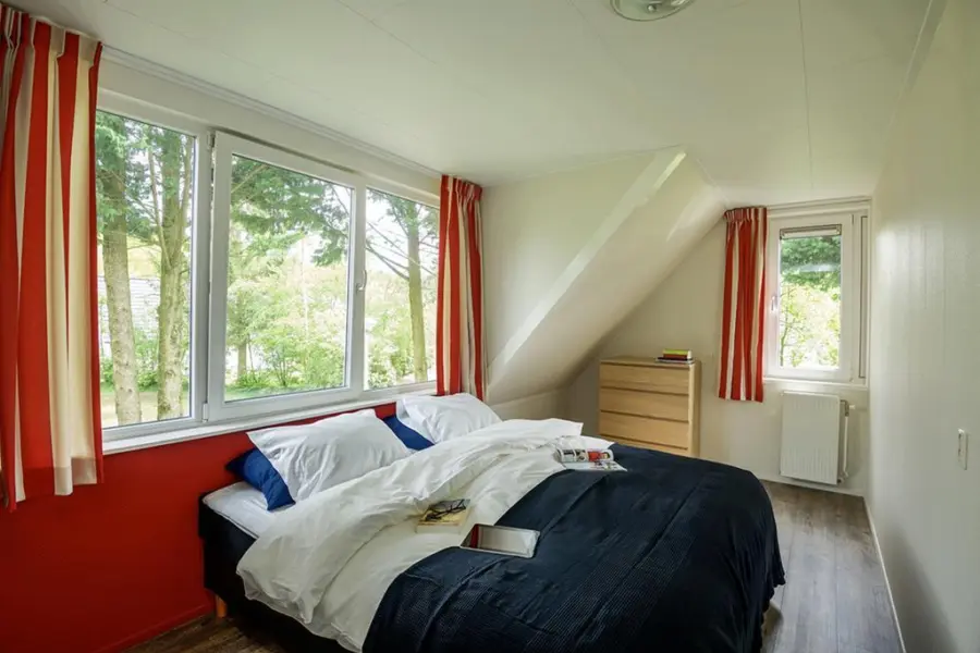 VH8 prs prem 4 opgemaakte bedden