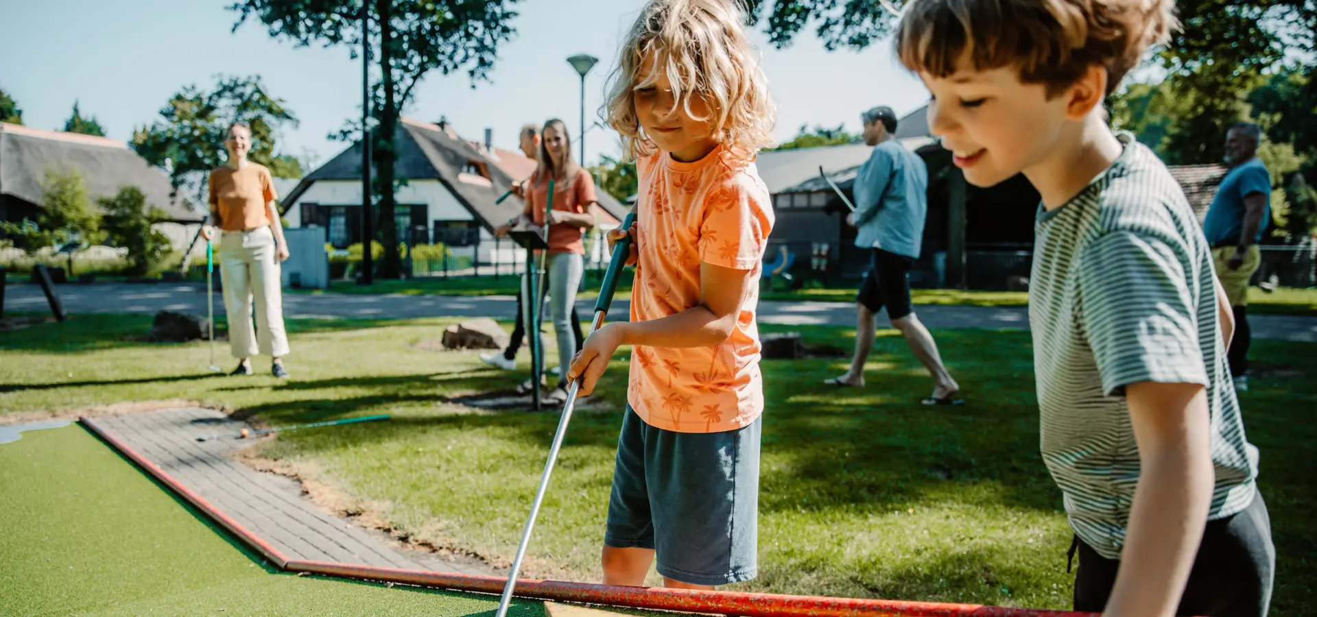 Kids midget golf 907 A9925