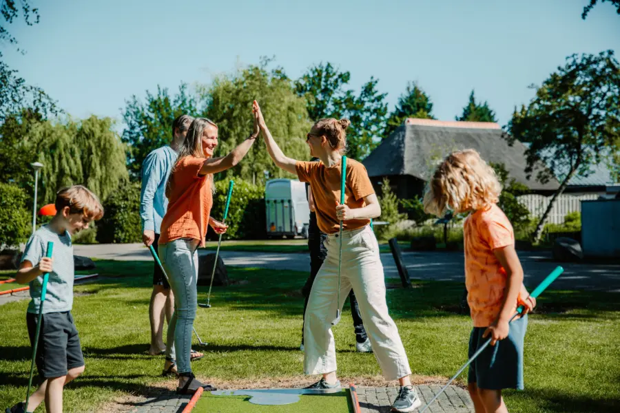 Kids midget golf 907 A9958