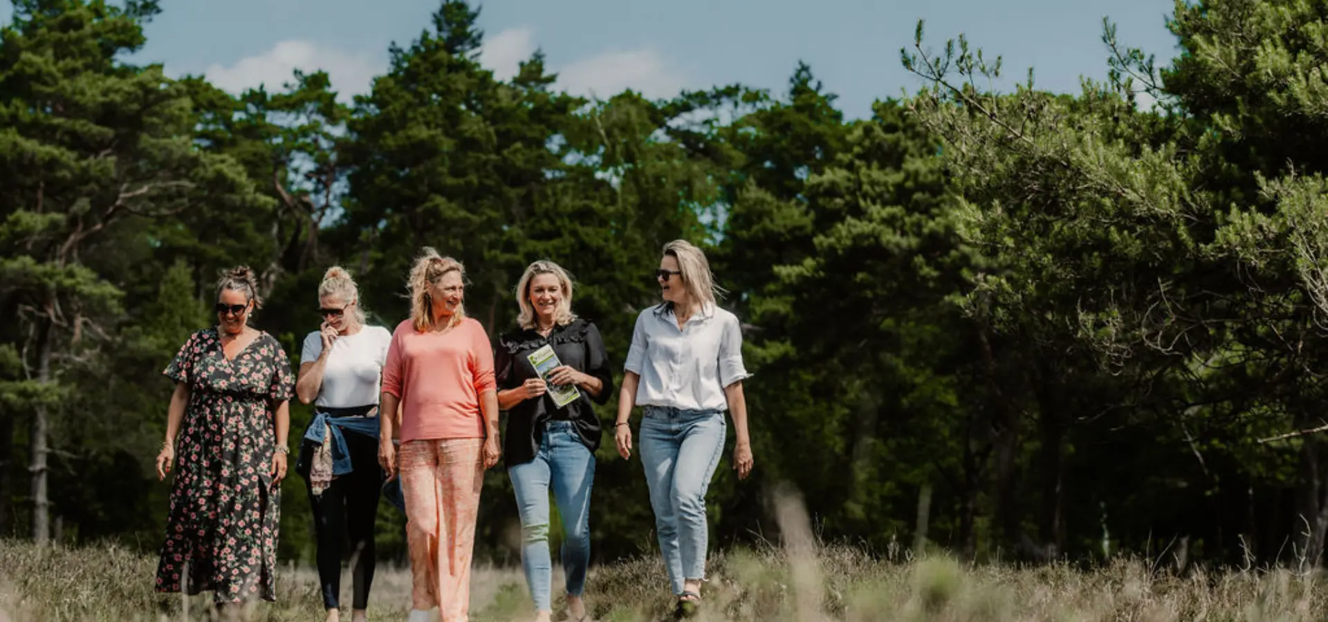 Wandelen vriendinnen natuur DSC 1852