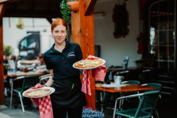 pannenkoek boerderij personeel  907A0941